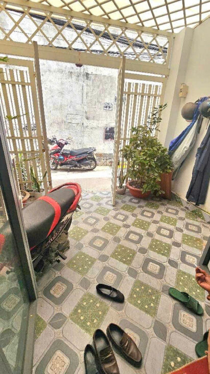 NHÀ 3 TẦNG – HẺM THÔNG TỨ TUNG – GIÁP QUẬN 7 – NHÀ MỚI Ở NGAY – Đ. HUỲNH TẤN PHÁT – NHÀ BÈ – GIÁ