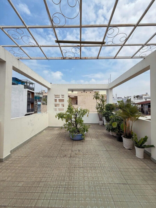 HẺM NHỰA XE HƠI THÔNG – KHU VIP BÀU CÁT – ĐỒNG ĐEN – 4 TẦNG BTCT – 78m2 (4.5m x 17.5m)