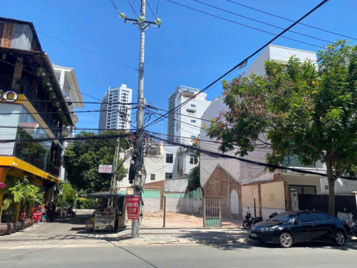 Bán lô đất góc – 2 mặt tiền đường Paster, Xương Huân, Nha Trang Giá bán : 85 tỷ ( có thương lượng
