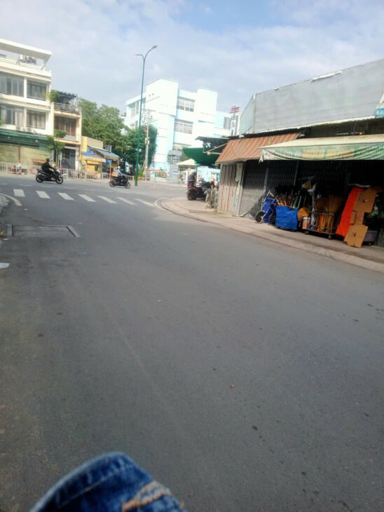 Chính chủ bán gấp nhà 6*19m, 4 tầng, đường 10m thông, giá chỉ 21 tỷ, phù hợp vừa ở và kinh doanh