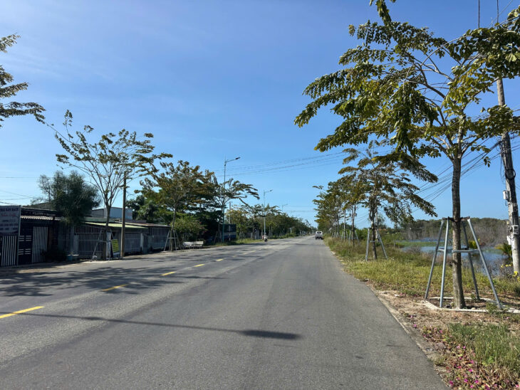 Bán 591m2 đất mặt tiền Hùng Vương, Tân Bình, LaGi sát Biển giá rẻ nhất