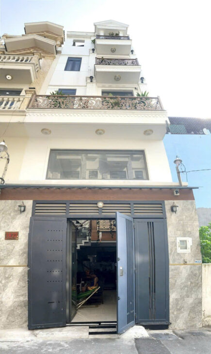 Chính chủ cần bán gấp nhà 5mx 15m, 3 tầng ở đường Nguyễn Văn Dung, P.06, GV giá chỉ 7.95 tỷ, ở ngay