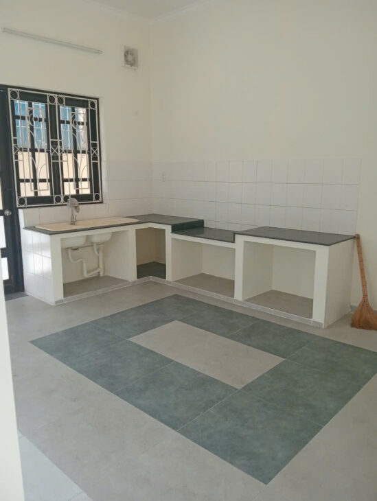 Cận Tết cần bán gấp biệt thự góc 2 mặt tiền đường Số 19 KDC Bình Hưng