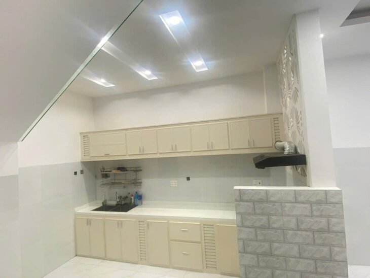 CHO THUÊ NHÀ 3 TẦNG NAM VIỆT Á – VIEW THOÁNG MÁT, ĐƯỜNG 5M