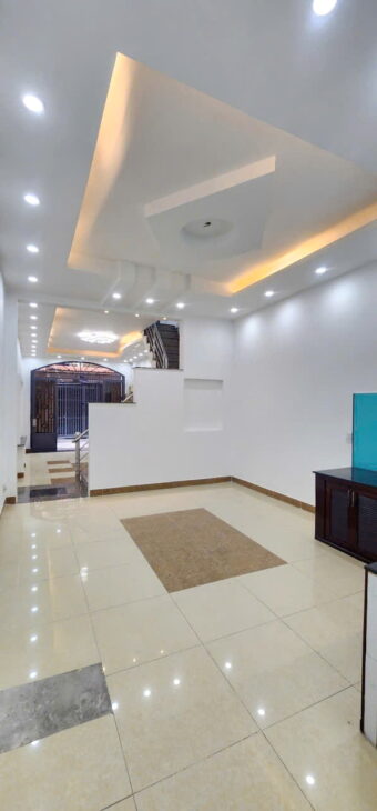 Nhà hẻm 102 Âu Dương Lân P3-Q8, Giá : 7,7 Tỉ (TL)