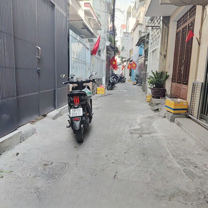Nhà hẻm 102 Âu Dương Lân P3-Q8, Giá : 7,7 Tỉ (TL)