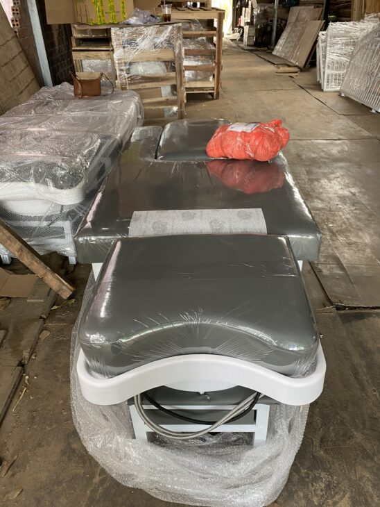 Gửi kềm, dụng cụ làm nail đi Mỹ