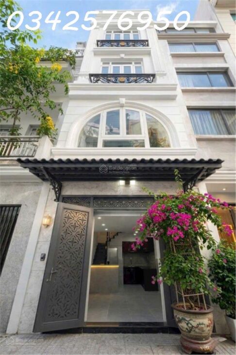 Bán nhà 2 tầng 21m² Nguyễn Thần Hiến, Q.4, 5.6 tỷ, sổ đỏ.