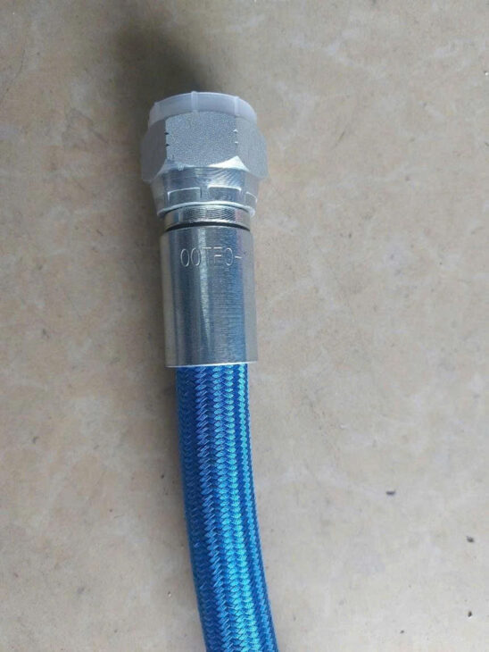 Ống chịu nhiệt Teflon PTFE lưới inox