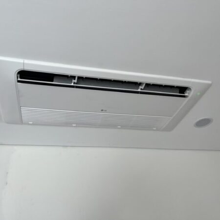 Máy Lạnh Âm Trần LG 2.0hp ZTNQ18GTLA0 1 hướng thổi cho diện tích dưới 30m²