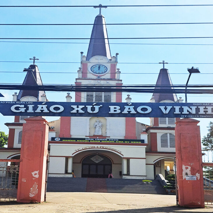 LÔ GÓC 2 MẶT TIỀN ĐƯỜNG TT P. BẢO VINH, ĐN CHỈ 218Tr/M