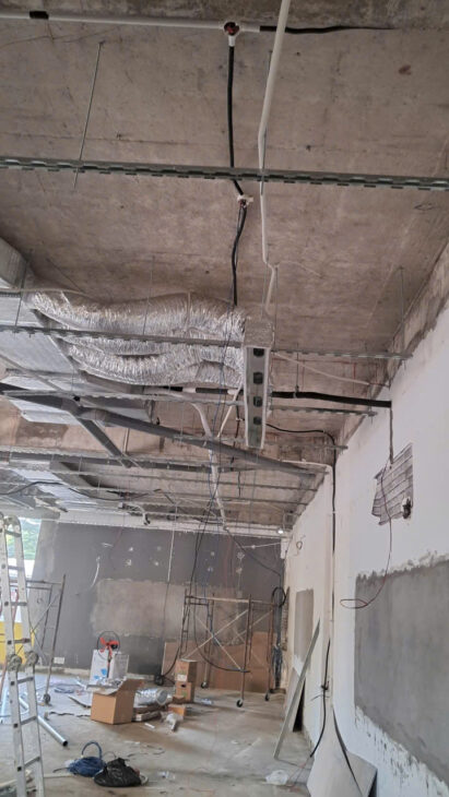 Máy lạnh giấu trần Daikin 10HP FDR250QY1- giải pháp làm mát cho nhà xưởng Máy lạnh giấu trần Daikin 10HP FDR250QY1- giải pháp làm mát cho nhà xưởng