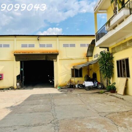 NHÀ 2 TẦNG BTCT – SÁT MT NGUYỄN VĂN QUÁ – NỞ HẬU TÀI LỘC