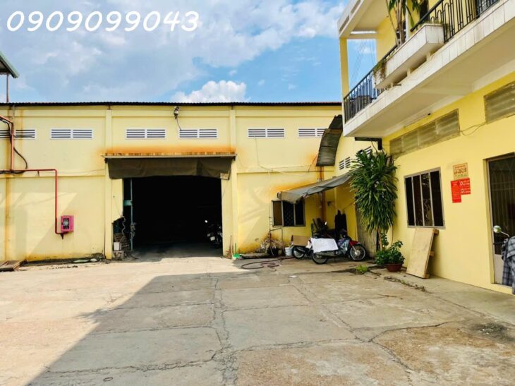 NHÀ 2 TẦNG BTCT – SÁT MT NGUYỄN VĂN QUÁ – NỞ HẬU TÀI LỘC
