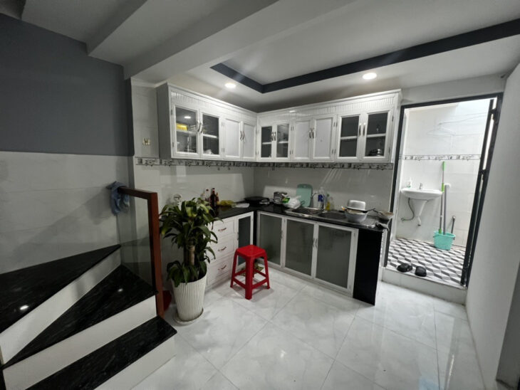 Nhà phố đối diện Vạn Phúc City – 62m2 – Chỉ 5T – khu vực có nhiều chung cư, tiện ích đầy đủ