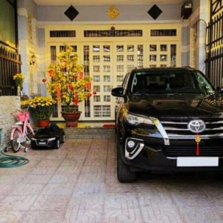Nhà phố đẹp Lái Thiêu – Ngang 5m – 90m2 – Nhỉnh 4,5 Tỷ – Đường xe tải – ÔTô ngủ trong nhà