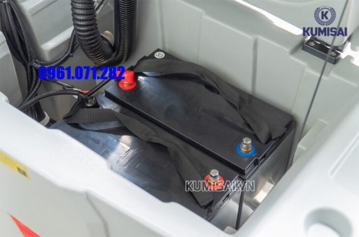 Máy chà sàn công nghiệp liên hợp Kumisai KMS 68B