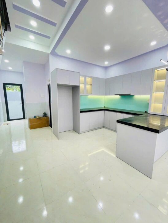 Chợ Bà Điểm , Khu Vực Trung Tâm Cách Phan Văn Hớn 100m