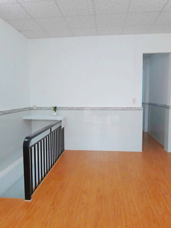 Nhà phố đối diện Vạn Phúc – 50m2 – Nhỉnh 4 tỷ – Khu vực có nhiều chung cư, Tiện ích đầy đủ