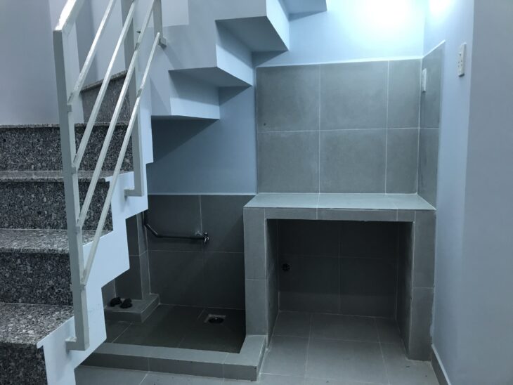 Nhà nhỏ nguyên căn gần cầu chữ Y