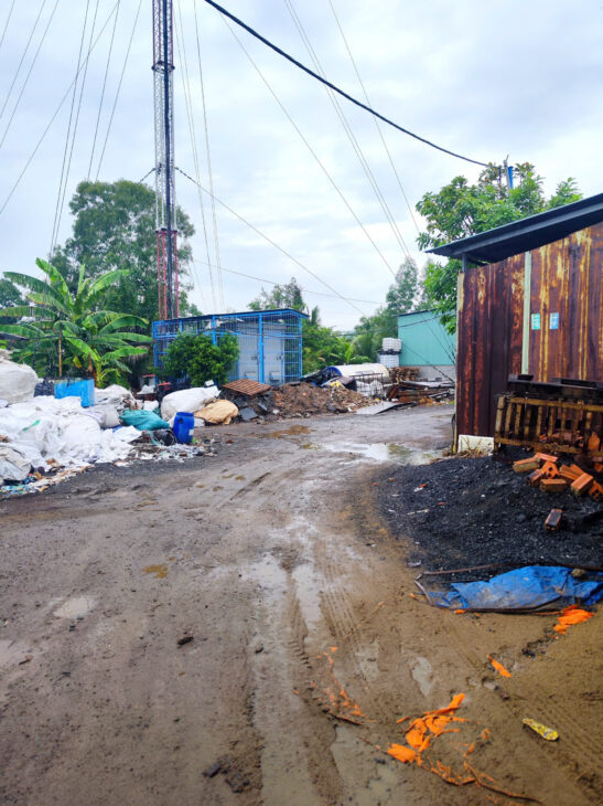 CHO THUÊ 400M2 KHO HẺM XE TAI CÓ SẴN 3FA