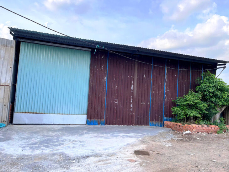 CHO THUÊ 400M2 KHO HẺM XE TAI CÓ SẴN 3FA