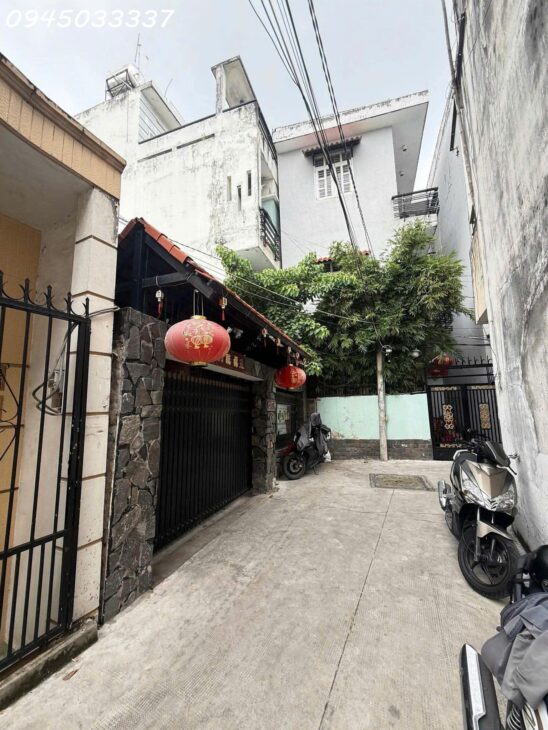 Bán nhà P. Phú Thuận, Quận 7, Dt đất 110m2 giá 6.99 tỷ (5.7m x 18m, nhà nở hậu) GPXD 4 tầng,