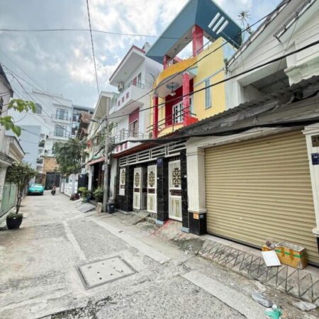 BÁN NHÀ 3 TẦNG P. BÌNH THUẬN, Q7, DT 90M2 – (6m x 15m), 11.9 TỶ BÁN NHÀ 3 TẦNG P. BÌNH THUẬN, Q7, DT 90M2 – (6m x 15m), 11.9 TỶ