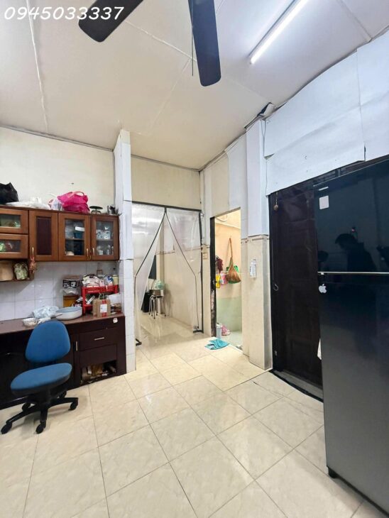 Bán nhà P. Phú Thuận, Quận 7, Dt đất 110m2 giá 6.99 tỷ (5.7m x 18m, nhà nở hậu) GPXD 4 tầng,