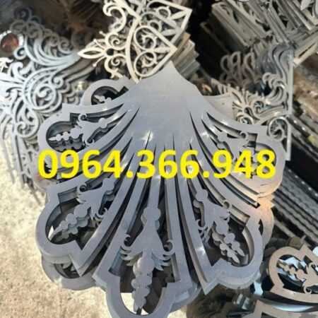 Góc hoa CNC – Điểm nhấn đắt giá cho mái kính nghệ thuật Góc hoa CNC – Điểm nhấn đắt giá cho mái kính nghệ thuật
