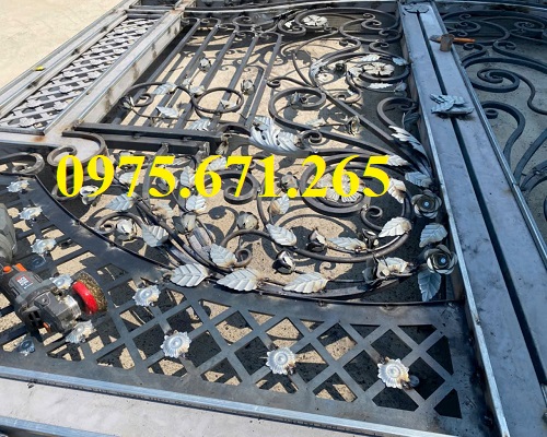 Xưởng hoàn thiện thô sắt đặc theo mẫu